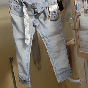 Light Wash Denim Jeans with Braided Belt, Angels, size 7. No holes or stains. Jr